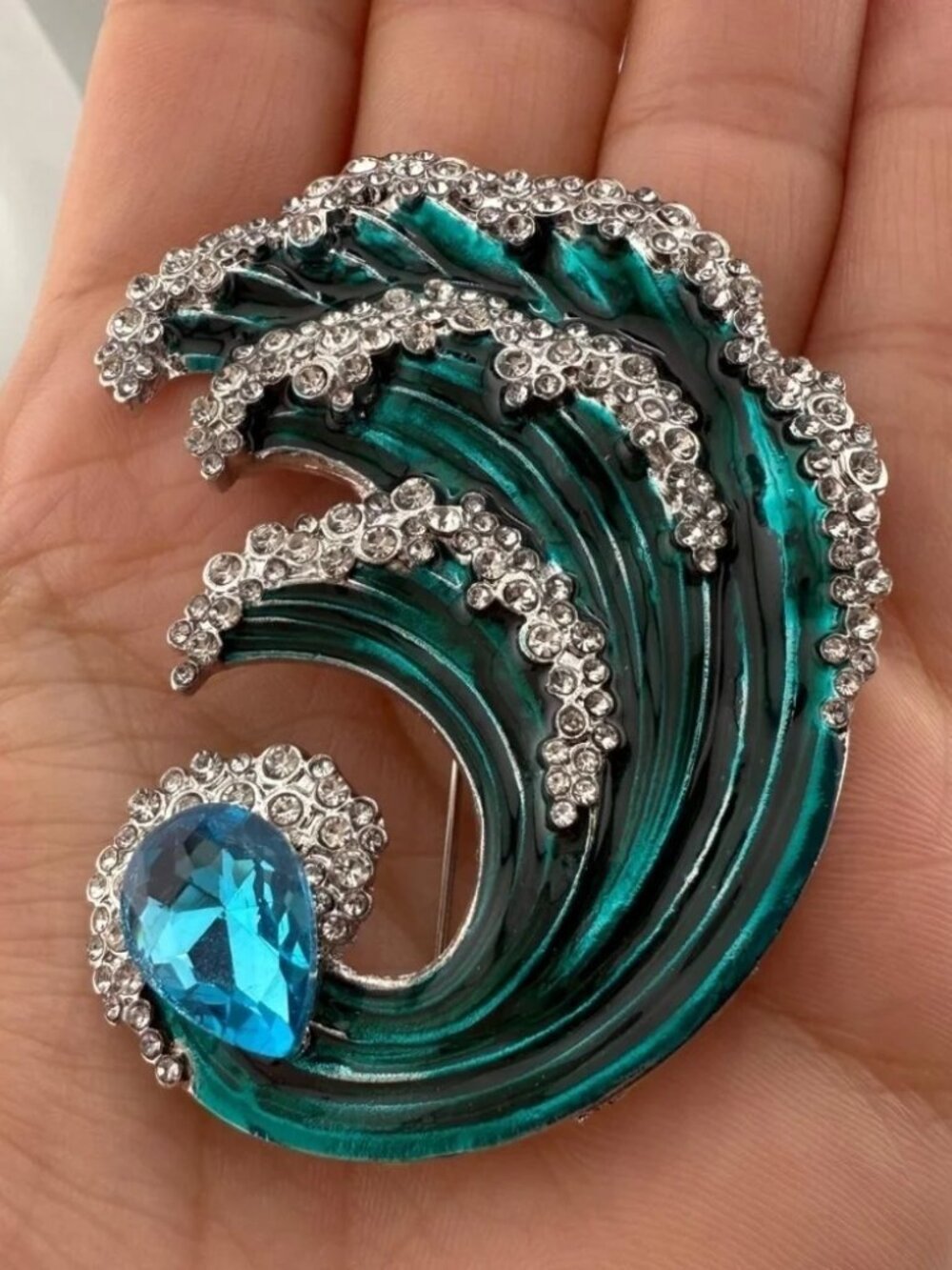 Betsey Johnson Blue Ocean Wave Elegant Silver and Blue Brooch